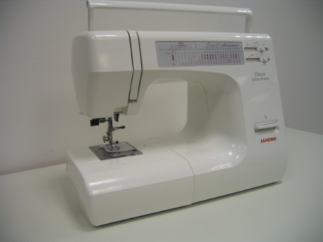 Швейная машина  Janome DECOR EXCEL II 5024